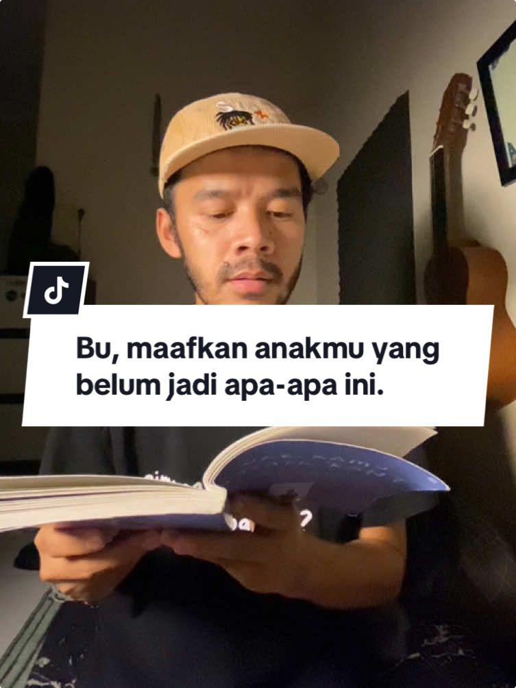 Bu maafkan anakmu yang belum jadi apa apa ini ya bu. Beli buku 