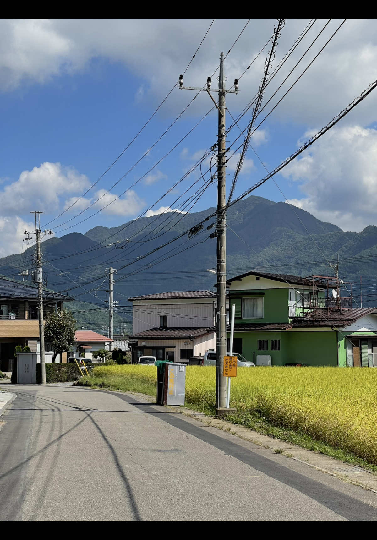 it was my dream to see mount fuji, Fujiyoshida has become a special place for me with its beautiful landscape  #japan #countryside #TravelBucketList #japantiktok #ghibli #Anime #mtfuji #fyp 