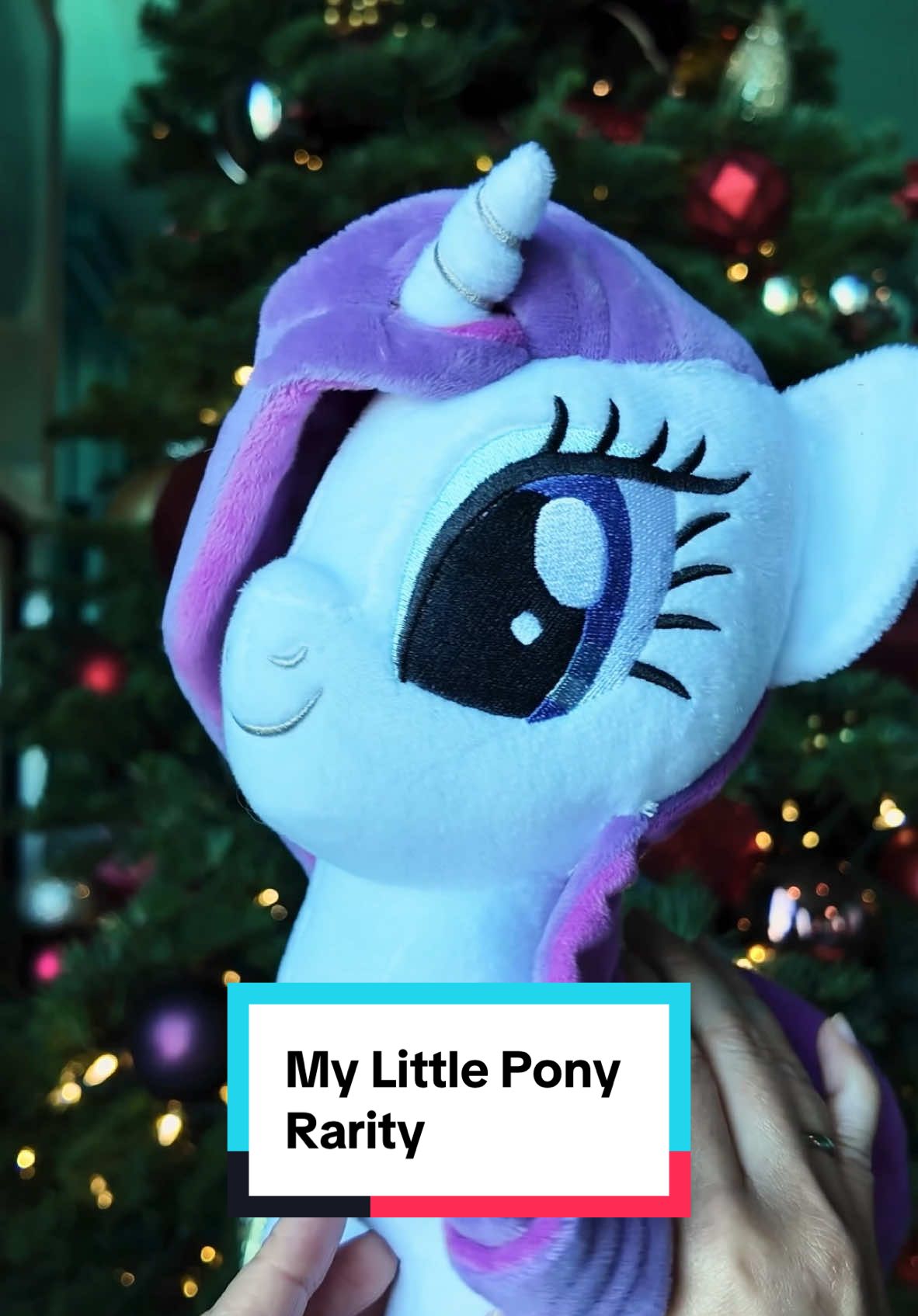 Rarity! Those curls are going to make her the star of the show at our holiday party 🎊 #mylittlepony #mlp #mylittleponyfriendshipismagic #rarity 