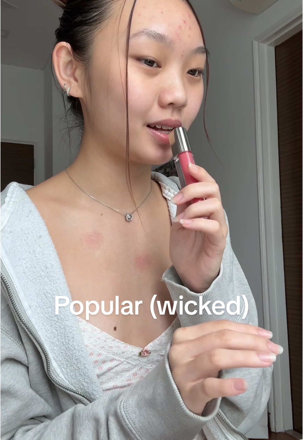 Lol… i tried #popularwicked #popular #arianagrandepopular 