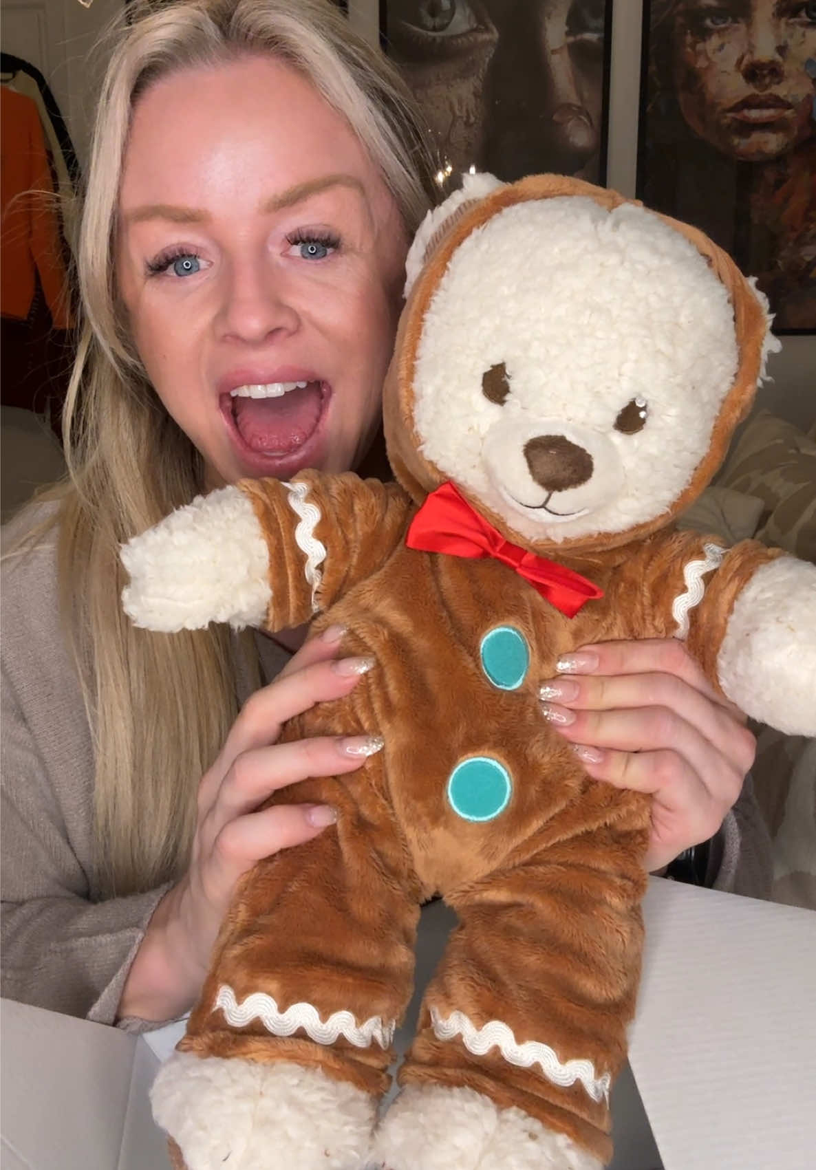 Tävla & Vinn pepparkaks build a bear 🐻 😱😍  NÄR DU BESÖKER XS LEKSAKER i Täby centrum!  ♥️ 1. Följ @xstoys & @tomasochmalin @malinpt  2. Kommentera varför du ska vinna 🥇( lämna hur många kommentarer du vill👍😃) 3. Tagga 2 vänner och dela gärna inlägget  #buildabearworkshop #buildabear #xs_toys #xstoys #leksaker #xsleksaker #sverige #yay #fyp #foryou #foryoupage #kids #trynottolaugh #tofunny #sofunny #idareyou #challenge #childreen #try #fördig #testar #fyp #sweden #stitchtoy #fun #toys #surprise #todo #vip #experience #barn #fyp=)