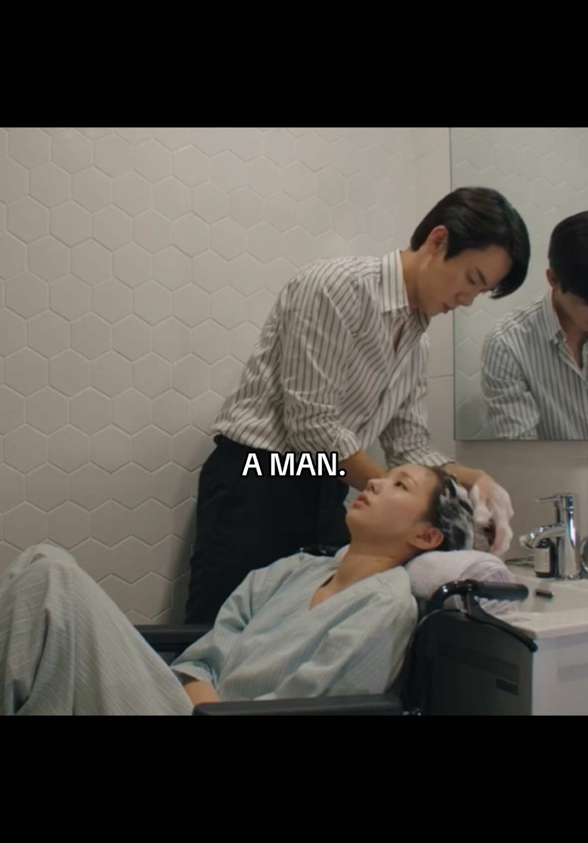 A man...  #whenthephonerings #kdrama #kdramas #netflix #recommandation #aman #pourtoi #pourtoii #keşfet #keşfetteyiz #koreandrama #koreanman #whenthephonerings #hongheejoo #baeksaeon 