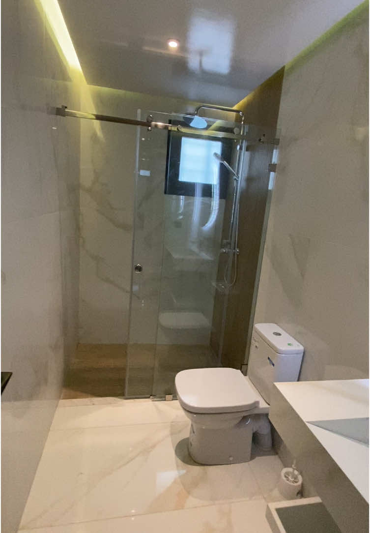 😍🛀 PROMOTION CABINE DE DOUCHE 👇🏼 💦Cabine De Douche / Salle de bain style moderne sur-mesure en Verre trempé 10mm (sécurisé) avec accessoires Inox 304 en haute qualité Inoxydable 📌Rabat, Salé et Régions #Aakkari #Abi_Ragrag #Agdal #Al_irfane #Aviation #Aviation_Mabella #Diour_jamaa #Douar_el_hajja #El_youssoufia #Guich_oudaya #Hassan #Haut_Agdal #Hay_Al_Farah #Hay_Arrachad #Hay_Nahda #Hay_Riad #Hay_el_Fath #Les_Ambassadeurs #Les_Orangers #Les_Oudayas #Mabella #Massira #casablanca #tanger #fes #meknes #verretrempé #glass #travauxmaison