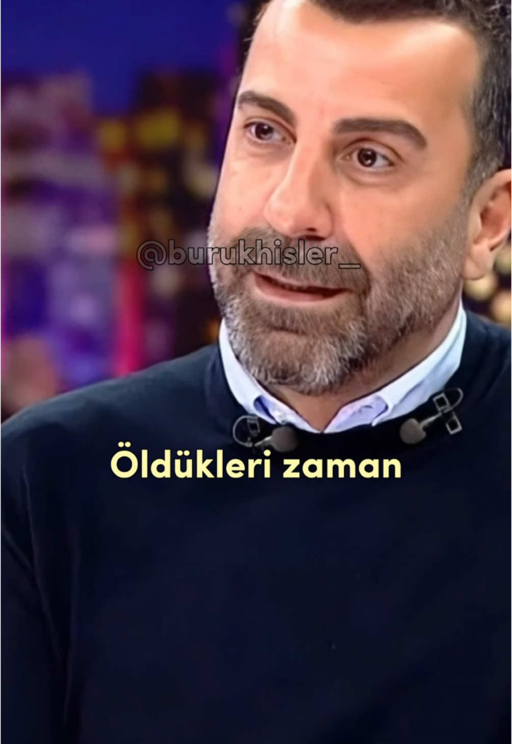 Anne babalar ölmez kokuları gider sadece. @burukhisler_ @emrekarayel01 @aslisafak #emrekarayel #aslışafaklaişinaslı #aslışafak #baba #anne #babaolmak #anneolmak #annemözlemi #babaözlemi #özlem #hasret #ölüm #ölümvar 