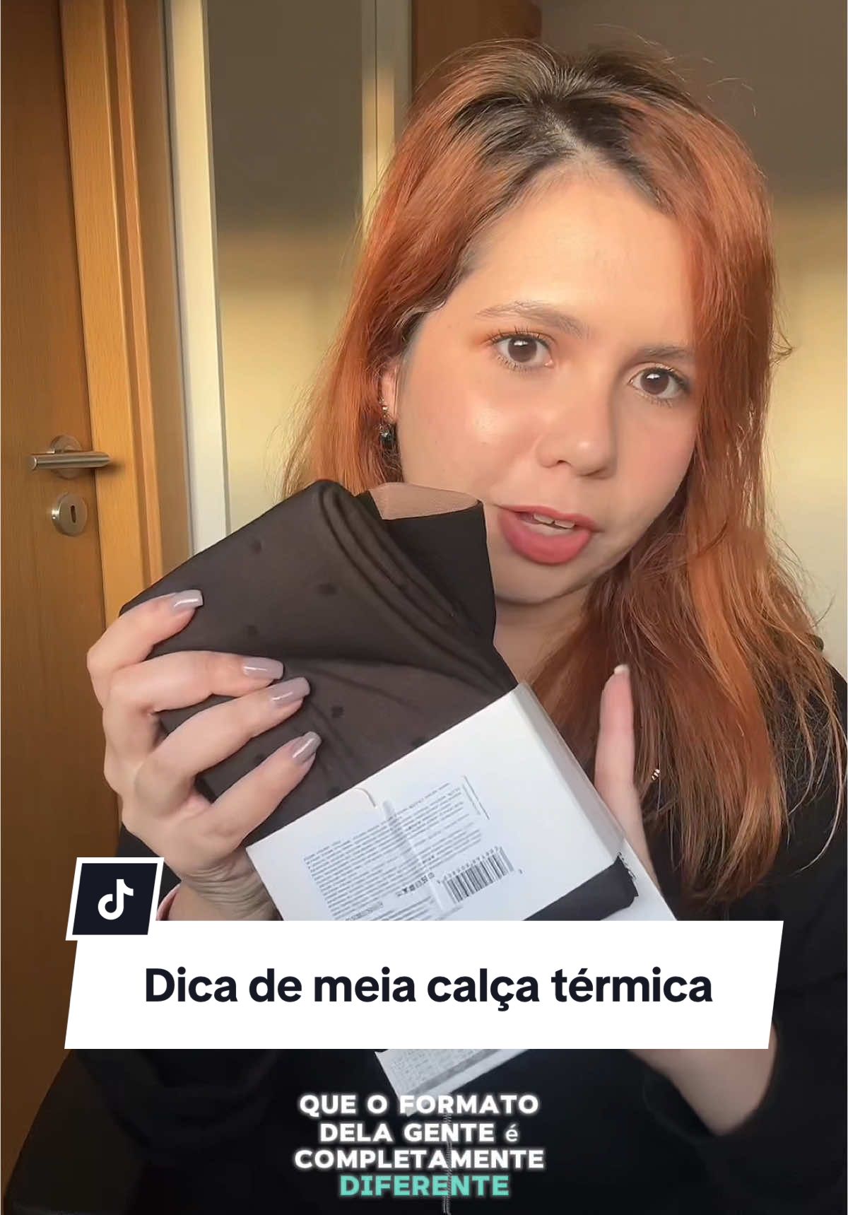 Dica de meia calça térmica da @SHEIN só que sem aquele formato estranho 👌🙈 Essas são as meias calças térmicas da @Calzedonia e foram aprovadas por aqui!  #calzedonia #shein #meiacalça #meias #roupadeinverno 