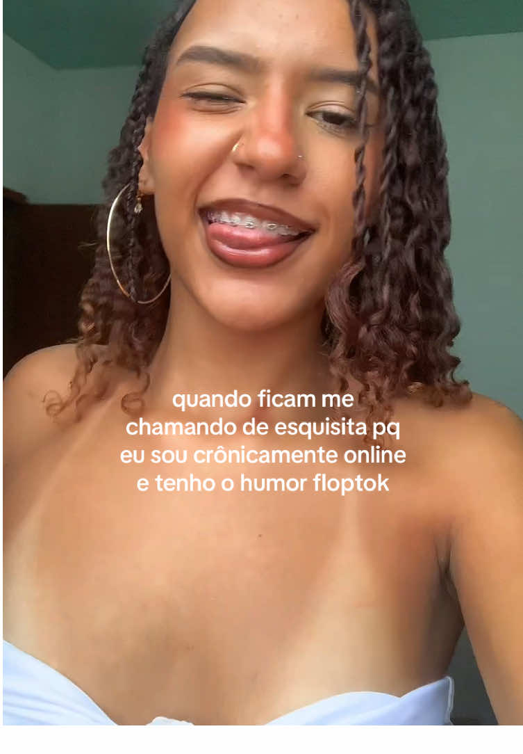 #floptok😍😍😭😌🤞💅💅 #estranho 