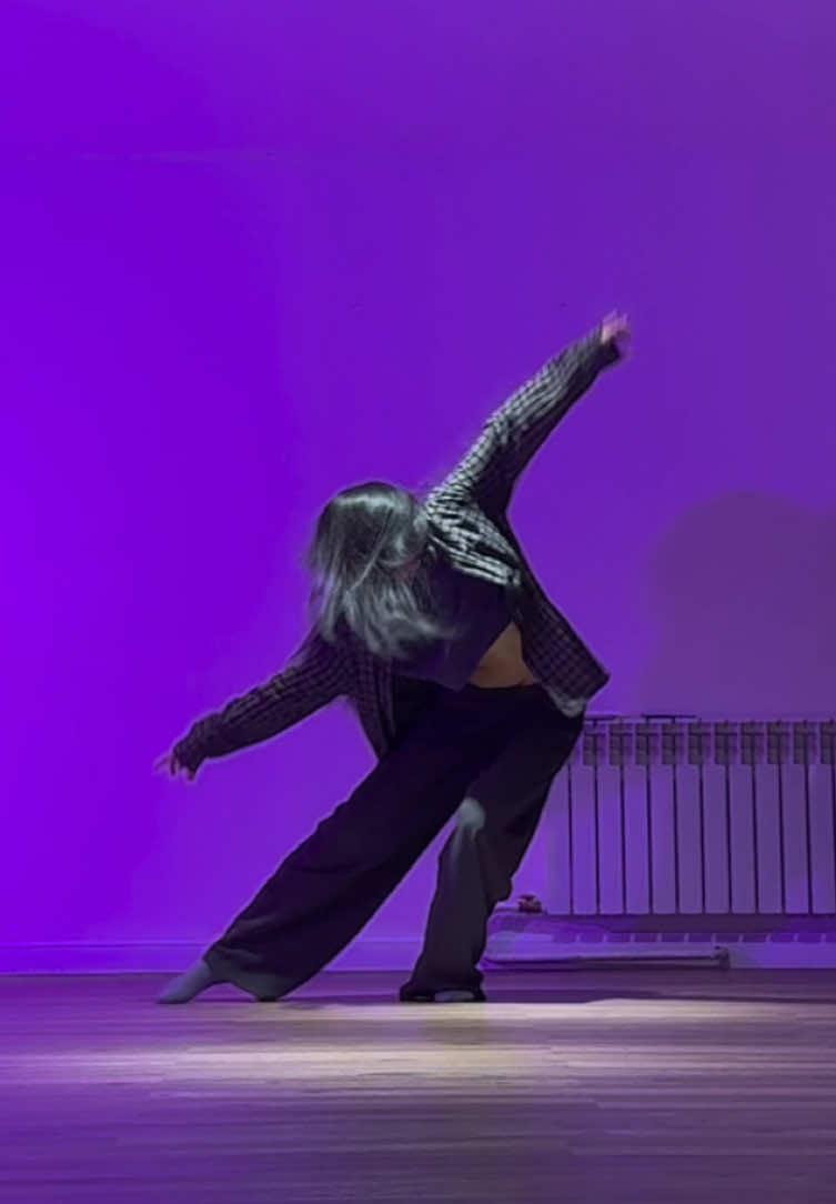 inst: zhurtiik #jungwon #xo #intro #mama #dance #enhypen #choreography #kpop #fyp @enhypen @INBLISS 