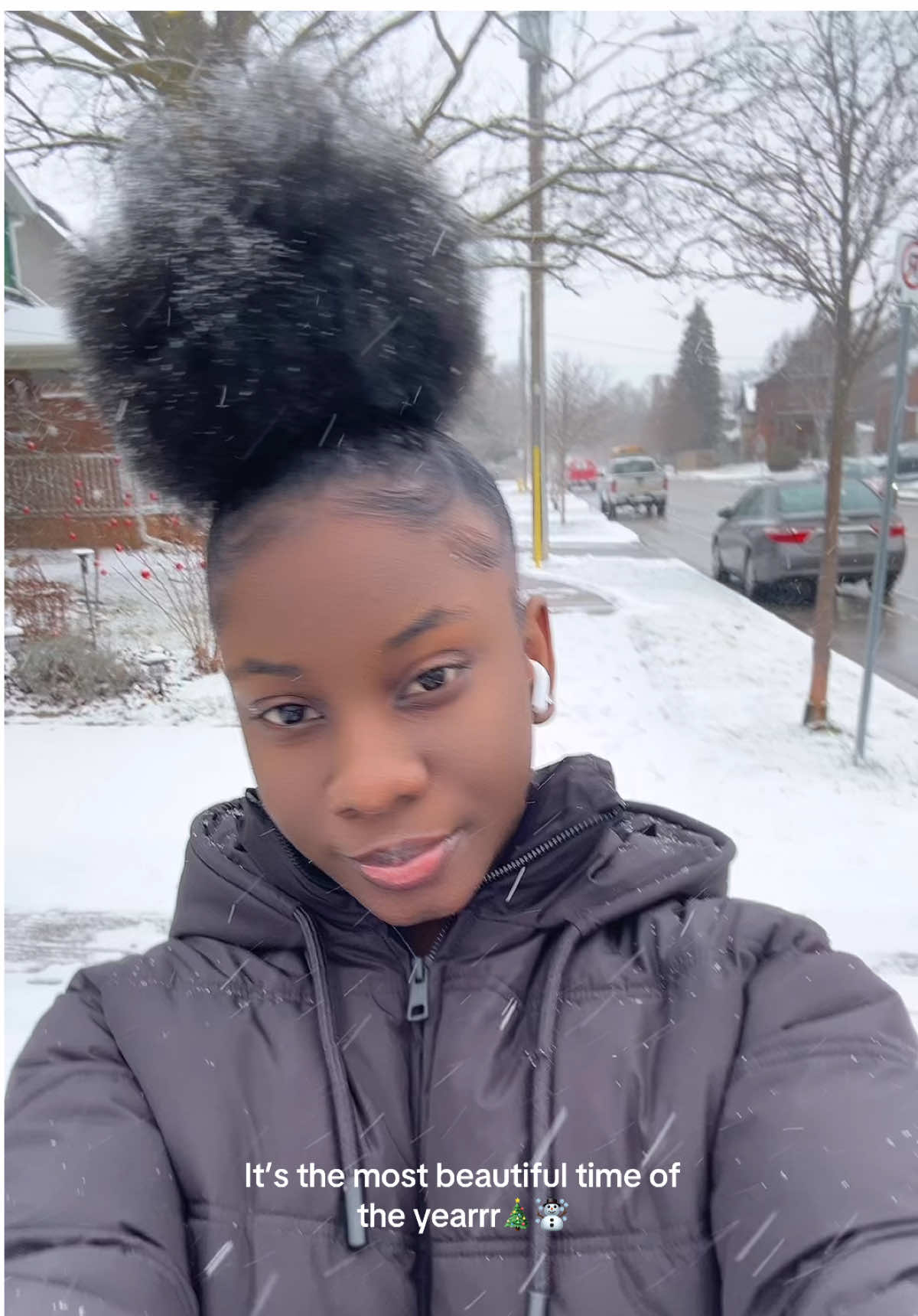 I was freezing in -3 degrees C. 😭 #snow #canada_life🇨🇦 #toronto #wintervibes #christmas #christmas2024 