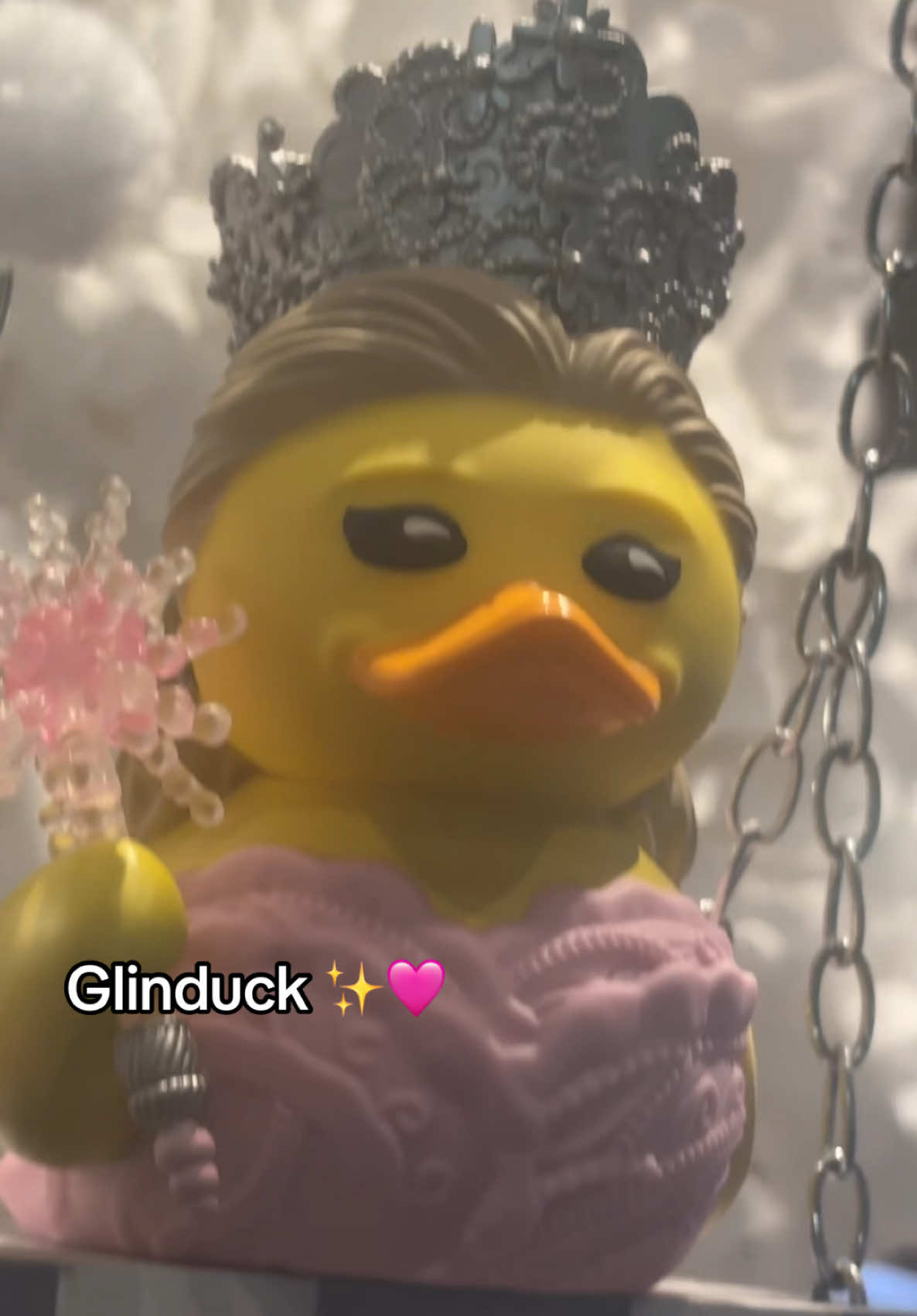 Love her 🩷 #fyp #wicked #glinda #duck #glinduck 