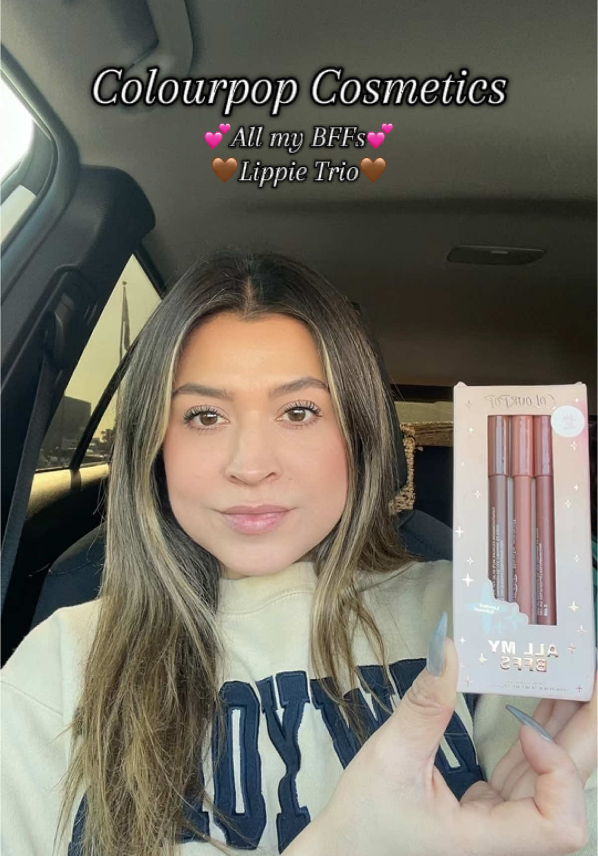 Don’t walk , run🏃🏼‍♀️ girls 🗣 @ColourPop Cosmetics  Go get this beautiful creamy lippie trio. 👄  #creatorsearchinsights #microinfluencer #colourpopcosmetics #lipcombo #lippies #girlyessentials #girlythings #latinacontentcreators #latinacontentcreator #beauty #contentcreators #tiktokmademebuyit #tiktokmademebuythis 