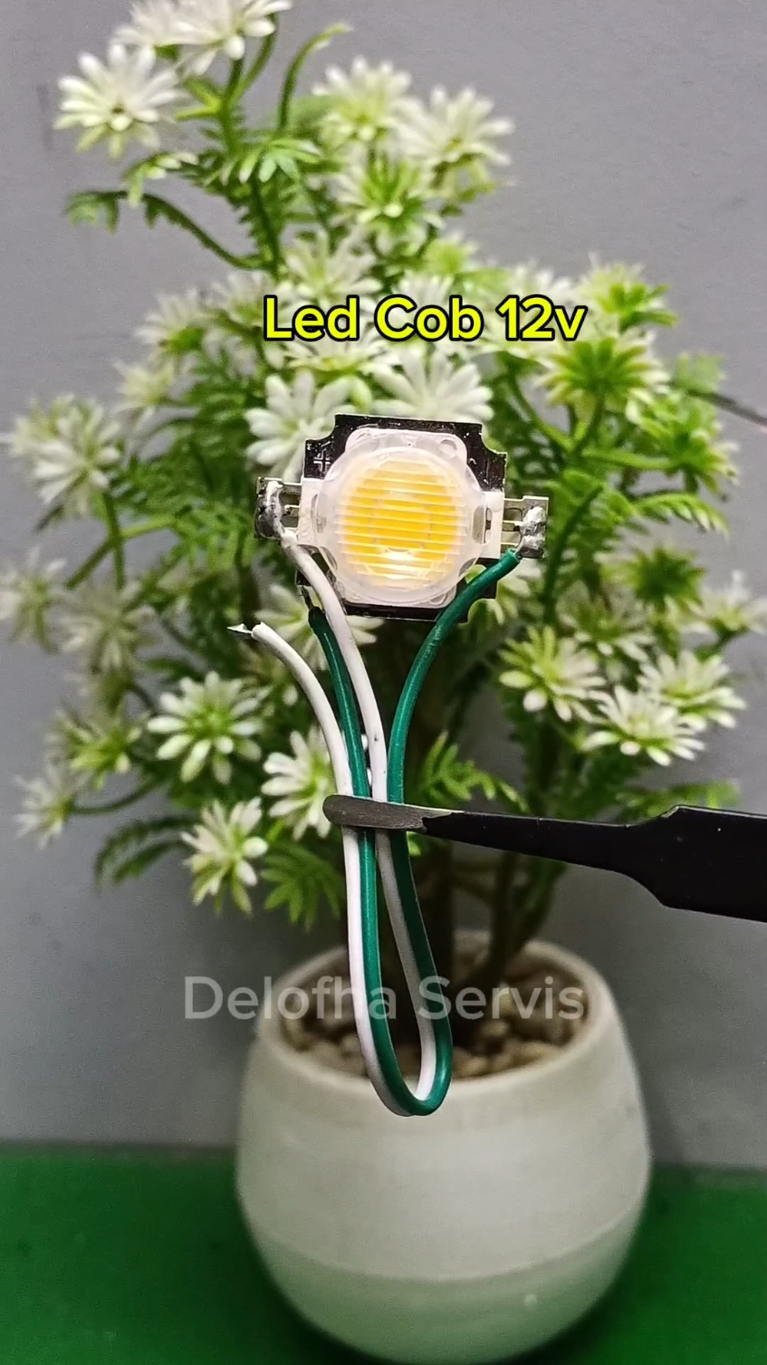 How to Make an LED Flasher Relay  #LEDProject #ElectronicsDIY #DIYProjects #LEDFlasher #ElectronicsHobby #TechProjects #CircuitDesign #MakerMovement #HomeMadeElectronics #Electronics #Tech #DIYTech #Engineering #Innovation #TechProjects #CircuitDesign #TechDIY #Maker #TechCommunity