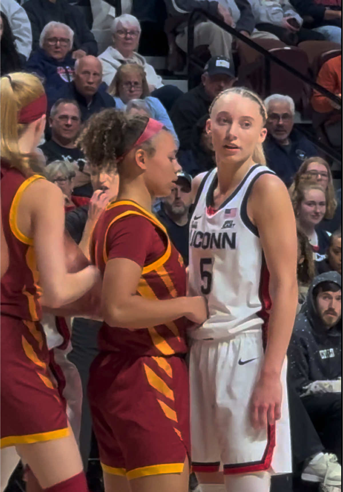 she so fine 😮‍💨@Paige Bueckers #paigebueckers #paigebueckersedit #paigebuckets #uconnhuskies #uconnwbb #uconn #uconnwomensbasketball 