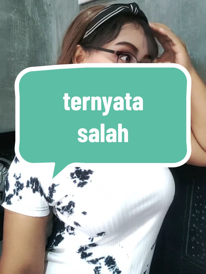 Ternyata salah @🥀𝐀𝐙𝐈 𝐙𝐄𝐘𝐍🥀  @💧𝐀𝐳𝐢 𝐙𝐞𝐲𝐧 💧  #fypシ゚viral #vidiolucu #kalimantannyaman #tiktoktulungagung 