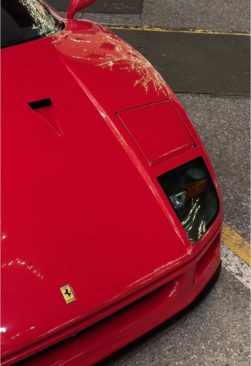 Who doesn’t love an F40?