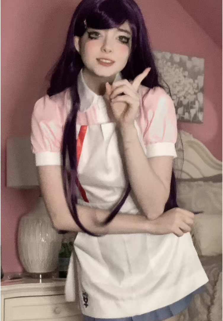 MY WINTER BREAK FINALLY STARTED i can finally sleep in omg im gonna cry 😭 #mikan #mikantsumiki #mikantsumikicosplay #danganronpa #danganronpa2 #danganronpacosplay #cosplay #coffeeandkarmacos 