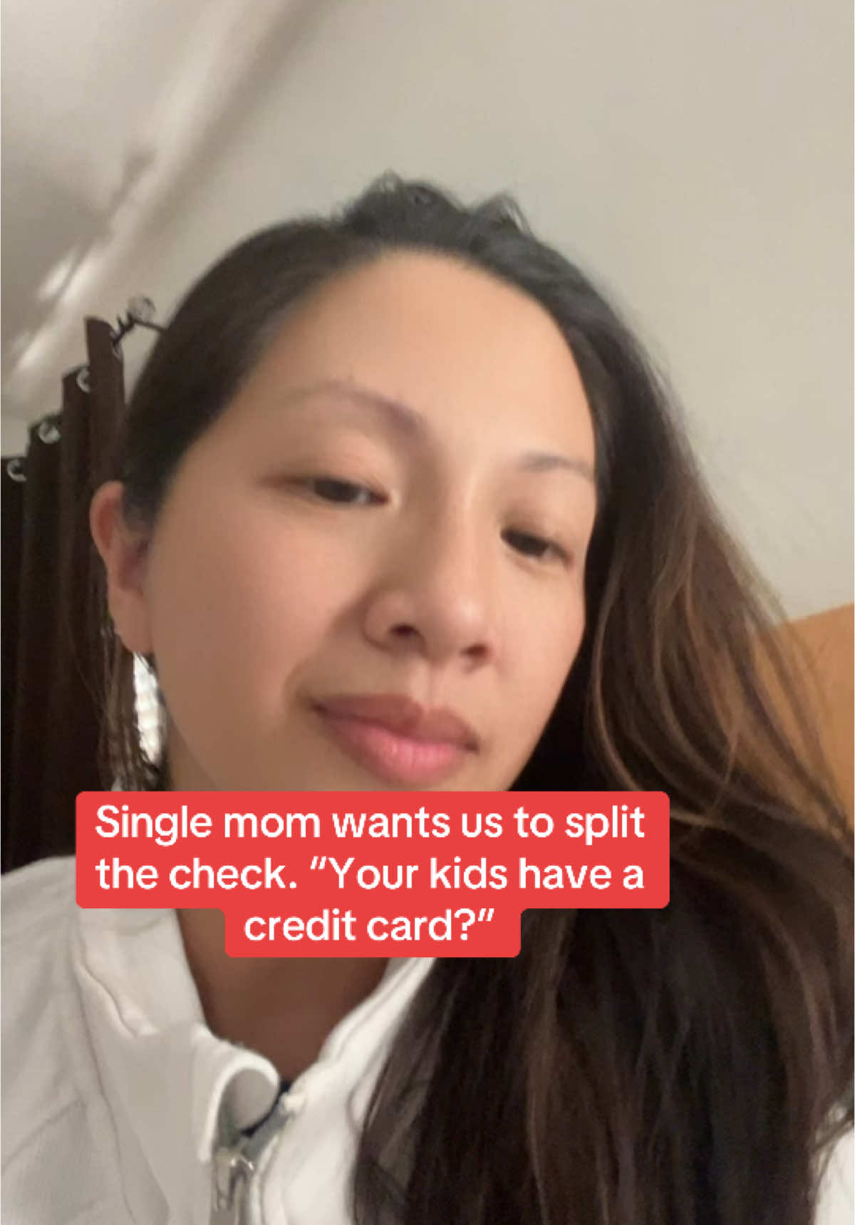 AITA-For not splitting the bill? Reddit stories. Reddit Storyteller #split #bill #check #restaurant #aita #reddit #redditstories #redditreadings 