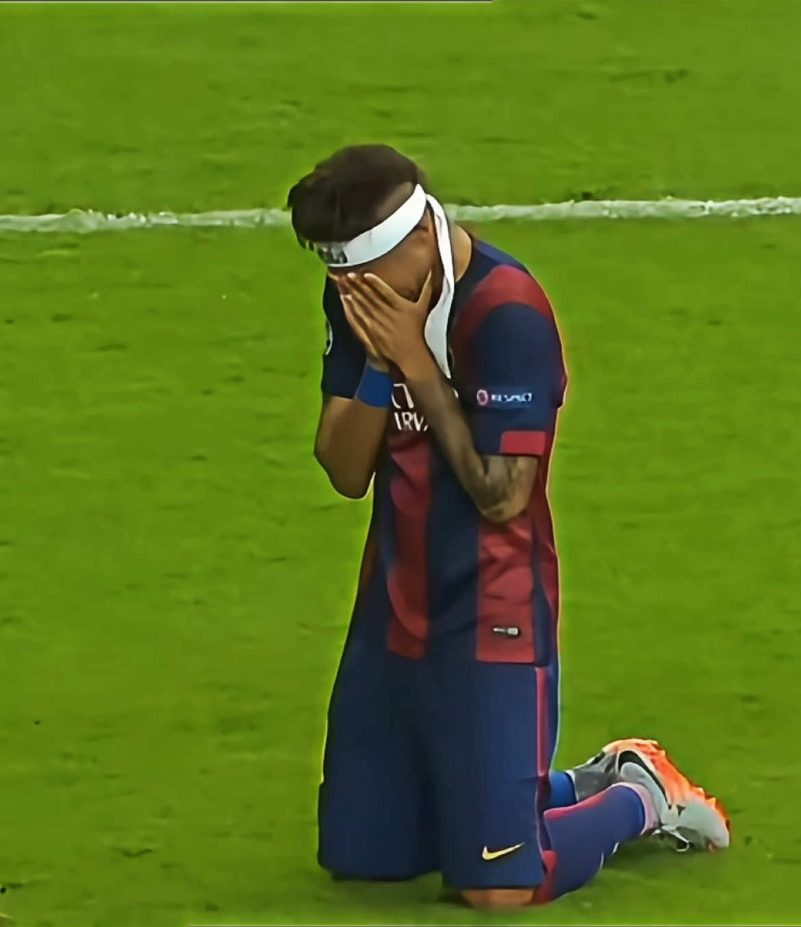 O dia em que Neymar brilhou no palco mais grandioso do futebol europeu, conquistando a Champions League pelo Barcelona e encantando o mundo #neymar #barcelona #nostalgia 