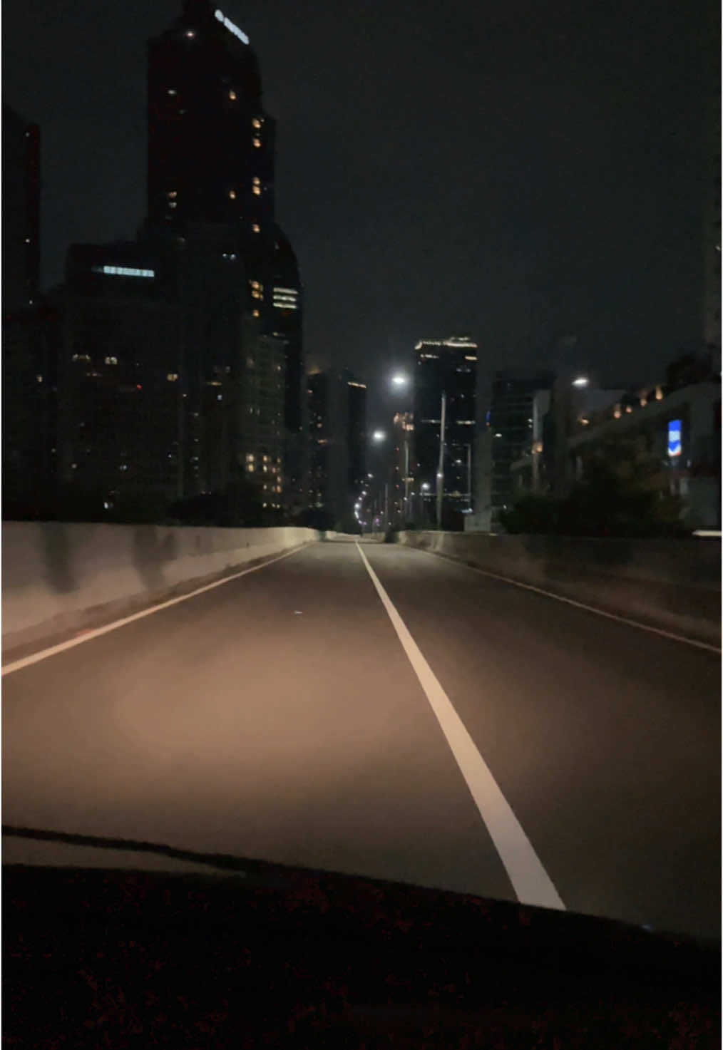 Citylight Flyover Kota kasablanka, tp sering ditutup klo mid malam #flyoverkokas #citylightvibes #citylightsjakarta #jakartacity #jaksel #bahansw #bahanswmu 