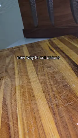 new better way to cut an onion
