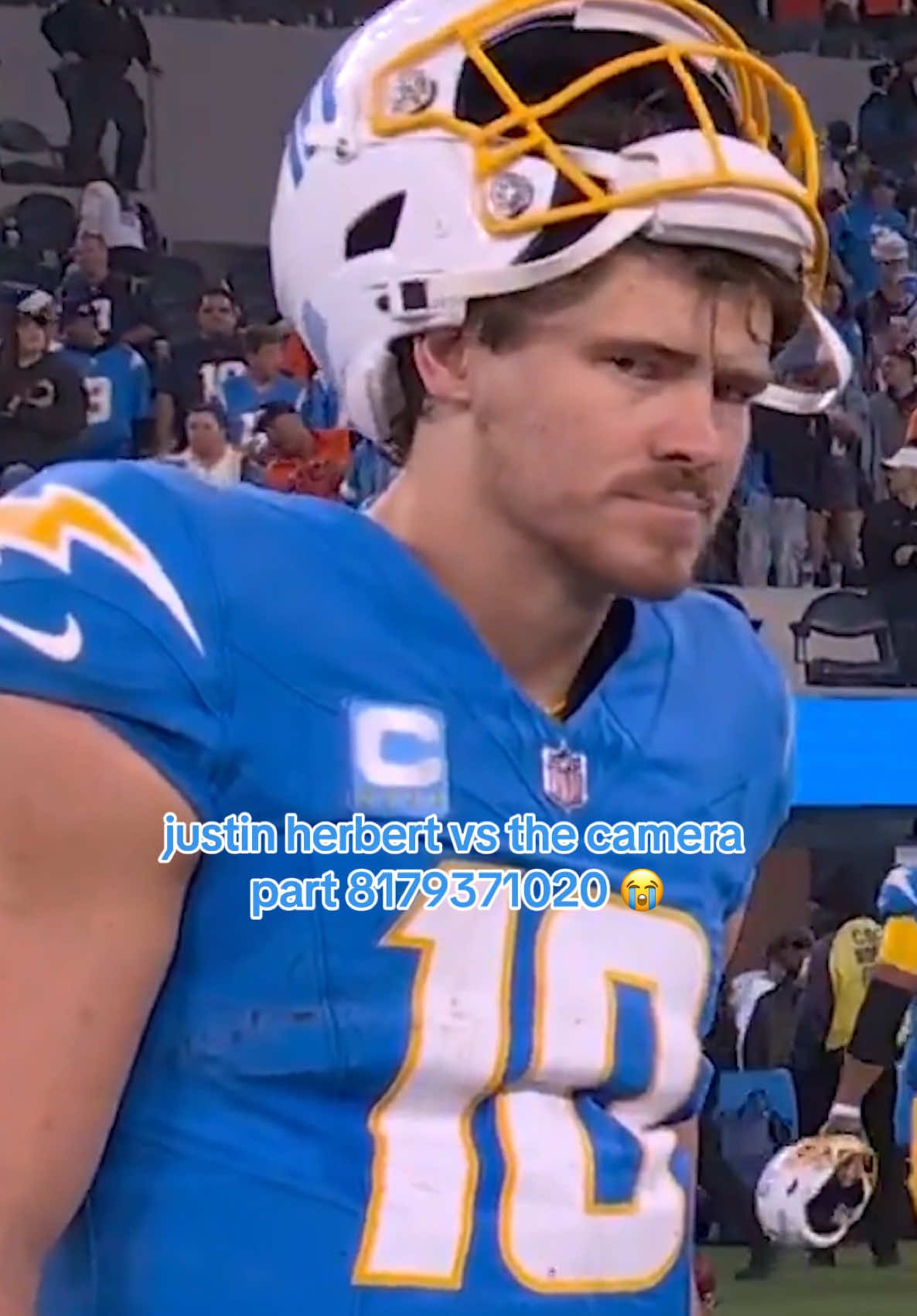 bombastic sideye 😂 #justinherbert #chargers #nfl #football #nfl 