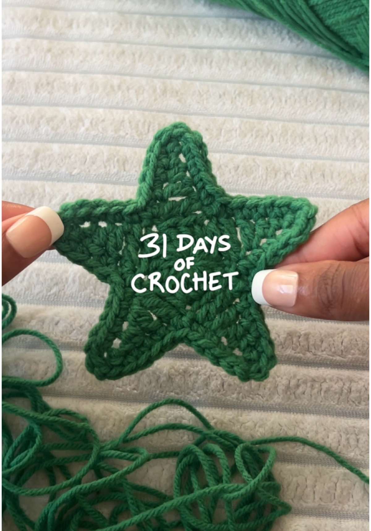 day 20: crochet star tutorial ⭐️ hook size: 4.5mm, yarn: mainstays #31daysofcrochet #crochetstar #crochettutorial #beginnercrochet #beginnerfriendly @Walmart 