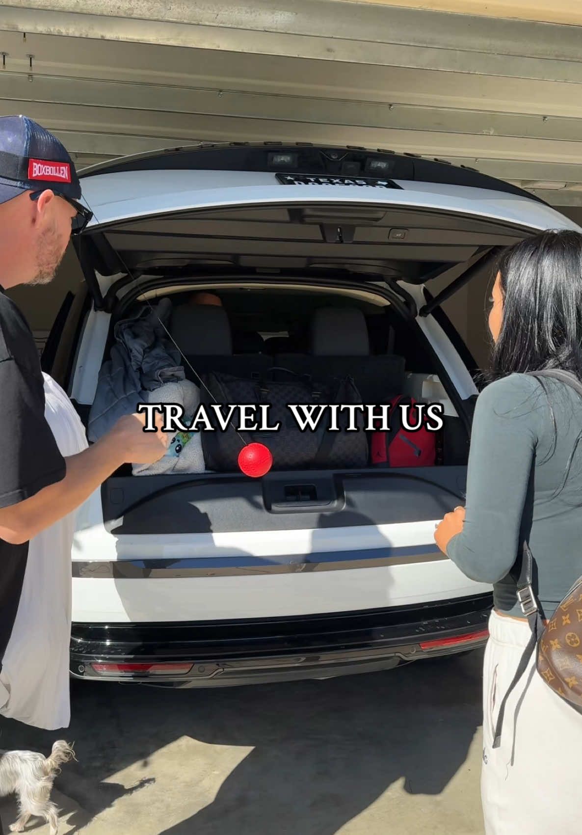 Travel with us to a resort with the whole fam + the elves🥰🫶🏼 hope y’all have the best weekend!! #ditl #Lifestyle #family #weekend #winter #break #dailyvlog #spendthedaywithme #travel #Vlog #travelwithme #traveltiktok #traveltok #roadtrip #rangerover #mom #momlife #auntie #auntlife #MomsofTikTok #dayinmylife #roadtrippin #elf #elfontheshelf 