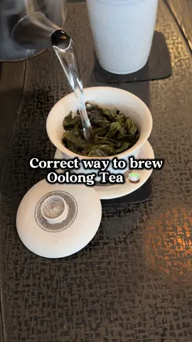 Like and Follow for more content! - - - #tea #tealover #tealovers #oolong #oolongtea #blacktea #teabag #yoshanteausa #tealeaves #traditionaltea 