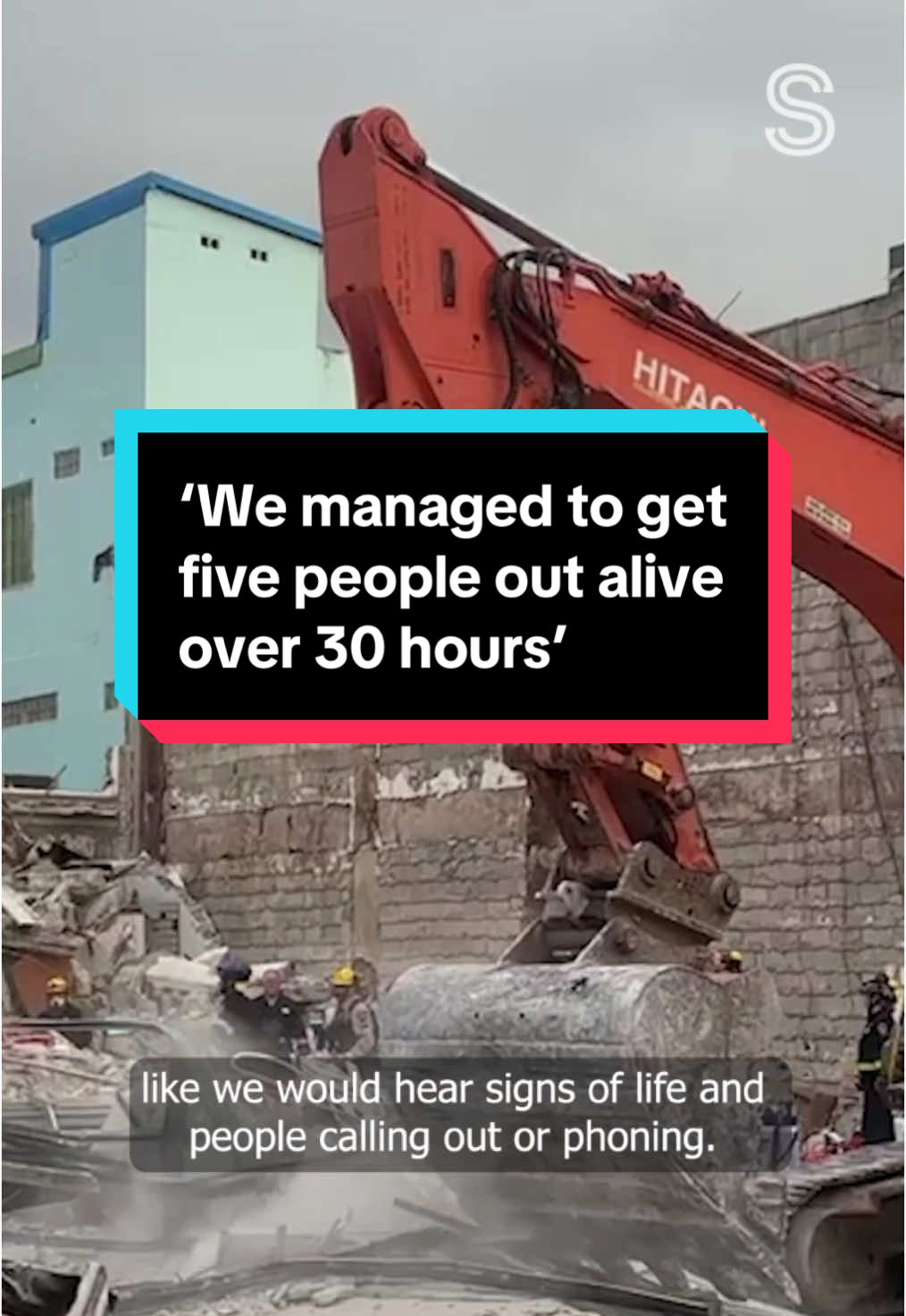 This is one of the main search and rescue sites in Vanuatu's Port Vila. A Billabong store collapsed by the magnitude 7.3 earthquake that struck earlier this week. NZDF's Major Rob Allen was one of the first on the scene, and told Stuff's Lisette Reymer it was like nothing he's ever seen before. 🎥 Grace Thomas/Stuff 🔗 Read more via the link in bio