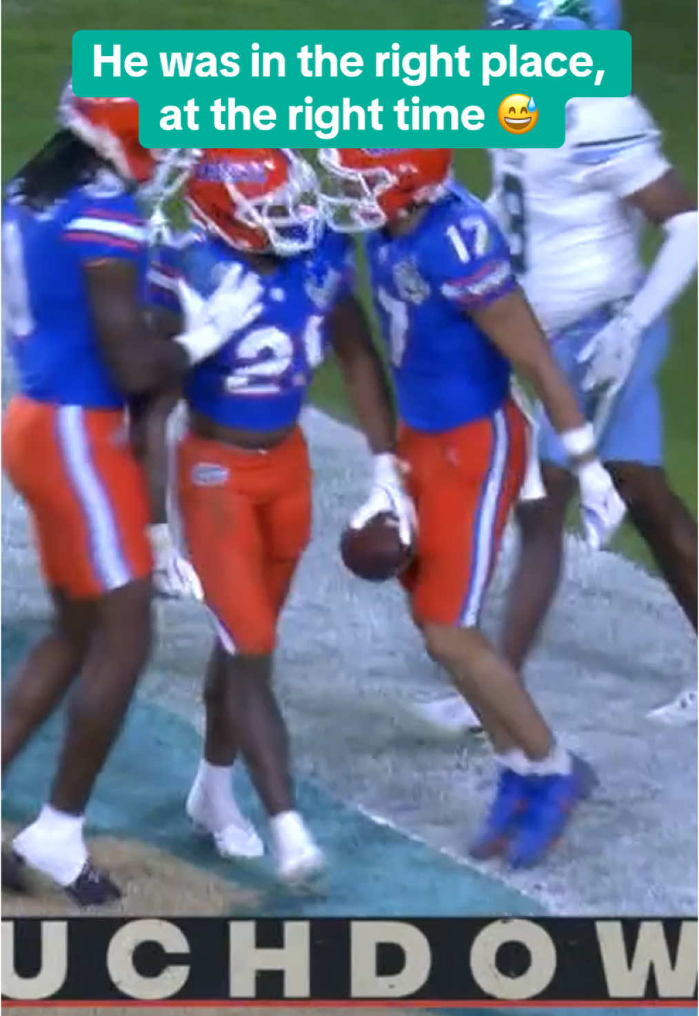 KD Daniels turned the fumble into a TD 🔥 #CollegeFootball #florida #floridagators #cfb #cfbpostseason