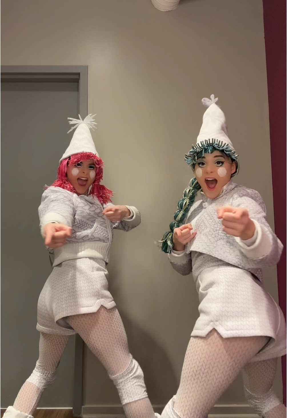 @cirquedusoleil #fyp #elves #twins #dance #viral #cirque 