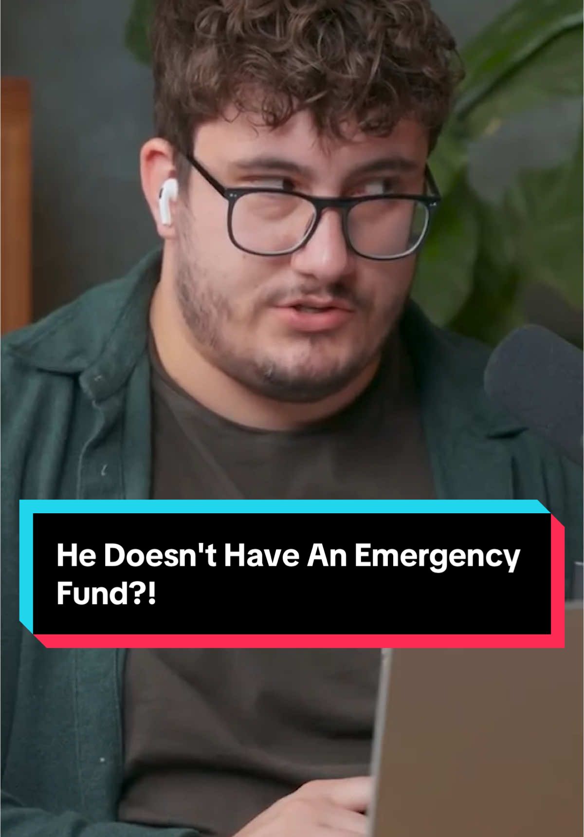 He Doesn't Have An Emergency Fund?! #moneytok #debt #emergencyfund 