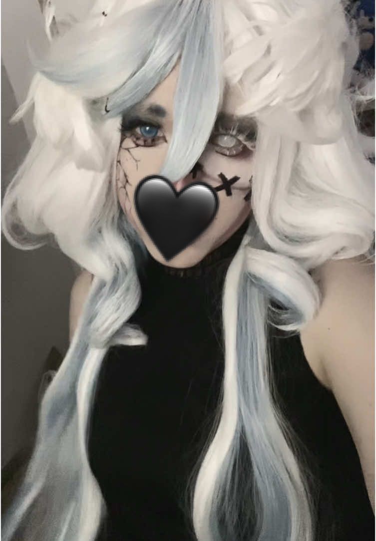 new !! Thank you so much @koollia_wig for this amazing wig🥹🖤 #furina #fyp #furinacosplay #genshin #viral #trend #wig 