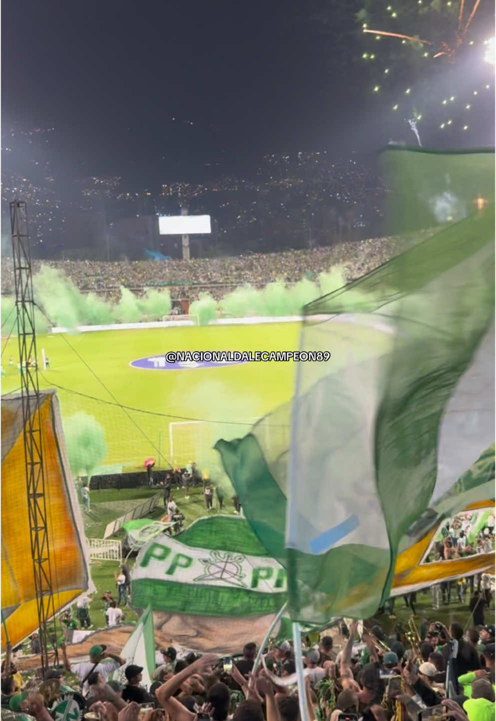 🎶VAMOS TODOS JUNTOS LA HINCHADA Y LOS JUGADORES! 🎺🥁🇳🇬 El domingo cueste lo que cueste @Atlético Nacional 💚