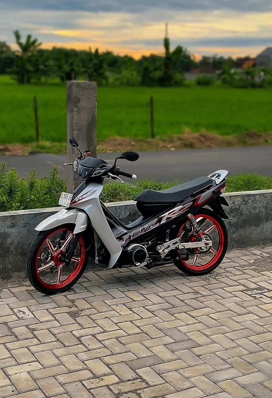 🥰🤙🏻 #fyp #fizr #fizr_2stroke 