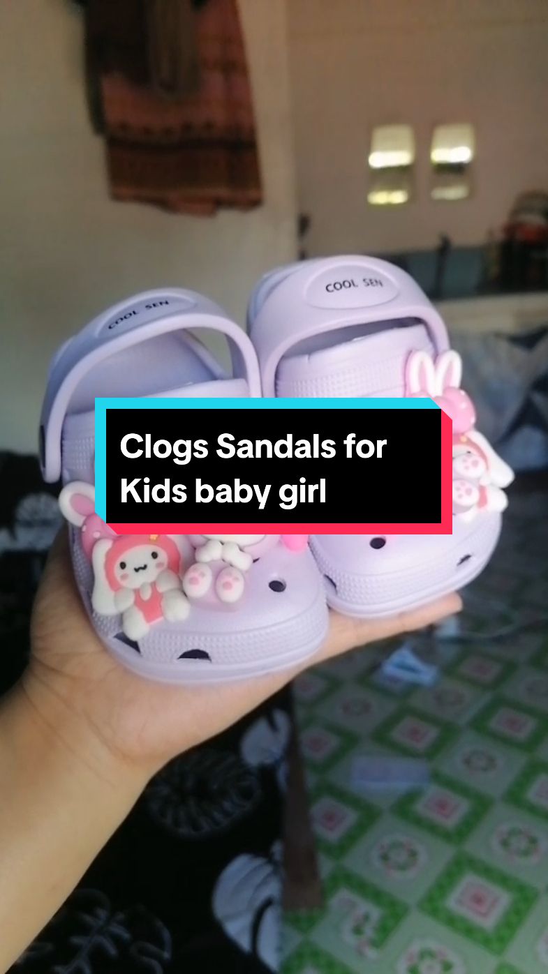 Clogs Sandals For kids baby girl toddler slippers #clogsforbaby #slippersforkids #ClogsSandals #clogs 