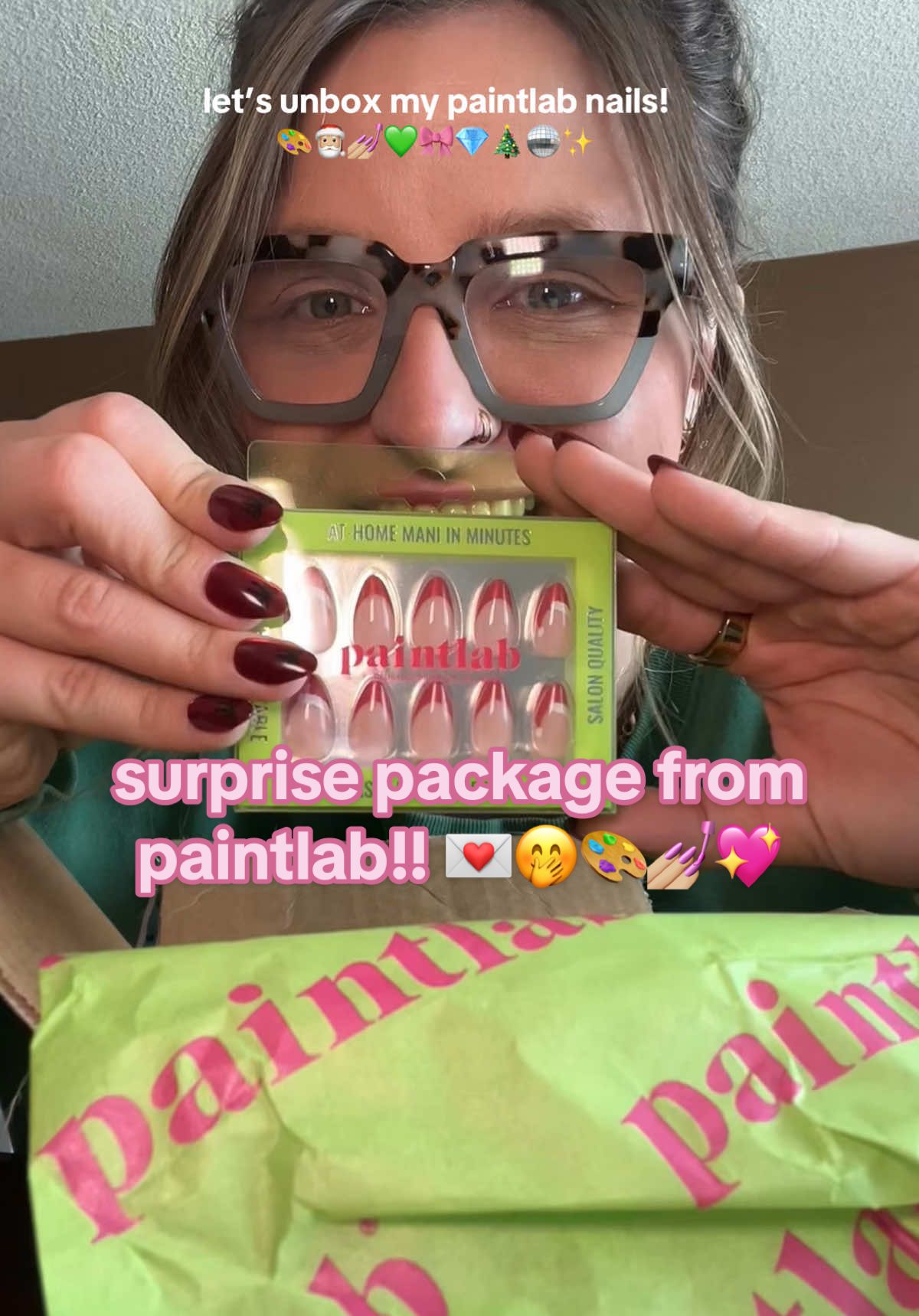 thank you so much @paintlabco 🤭💖 which one is y’alls favorite?? 💅🏼 #paintlab #paintlabnails #pressonnails #xmasnails #christmasnails #christmas #unboxing #creatorsearchinsights #marissainthemidwest 