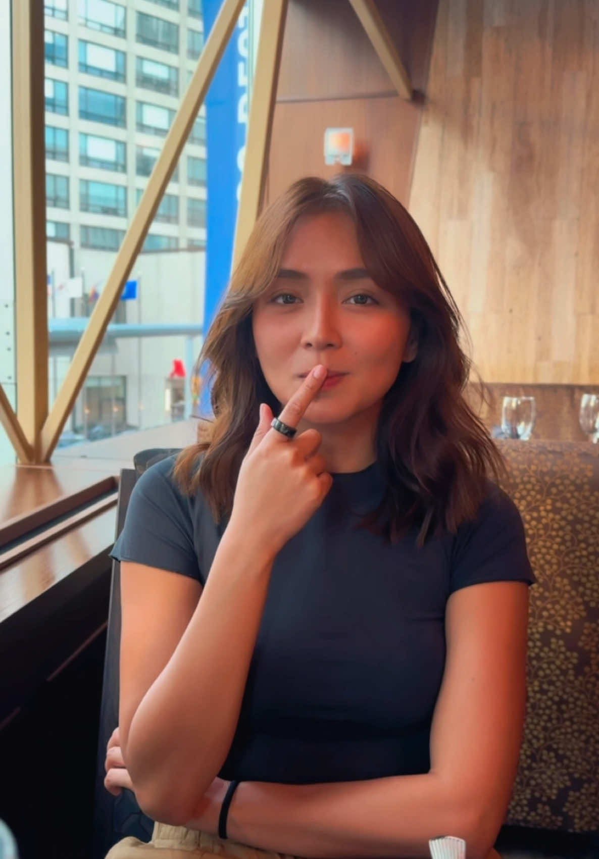 Who will pay the bill??? #kathrynbernardo #aldenrichards #jorossgamboa #kathden #helloloveagain 