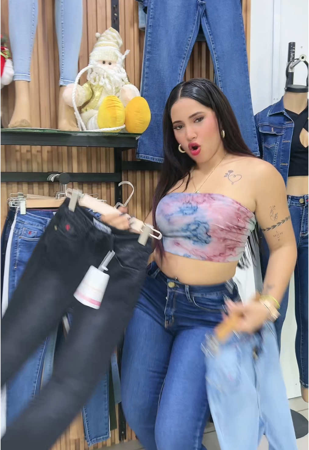 Parte 2. #jeans #flarejeans #palazzopants #momjeans #skinnny #ventas #gamarra #gamarramayorista #shortjeans #jeansviral #jeansviral #viraltiktok #jeansoutfit 