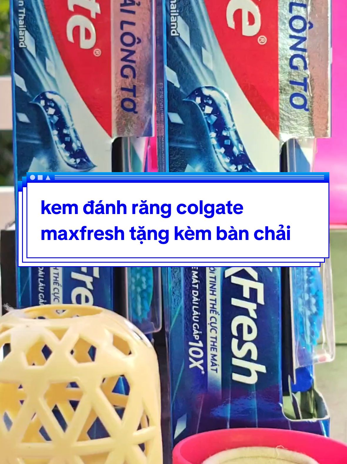 kem đánh răng colgate maxfresh tặng kèm bàn chải #kemdanhrang #colgate #colgatemaxfresh #kemdanhrangcolgate #vesinhrangmieng 