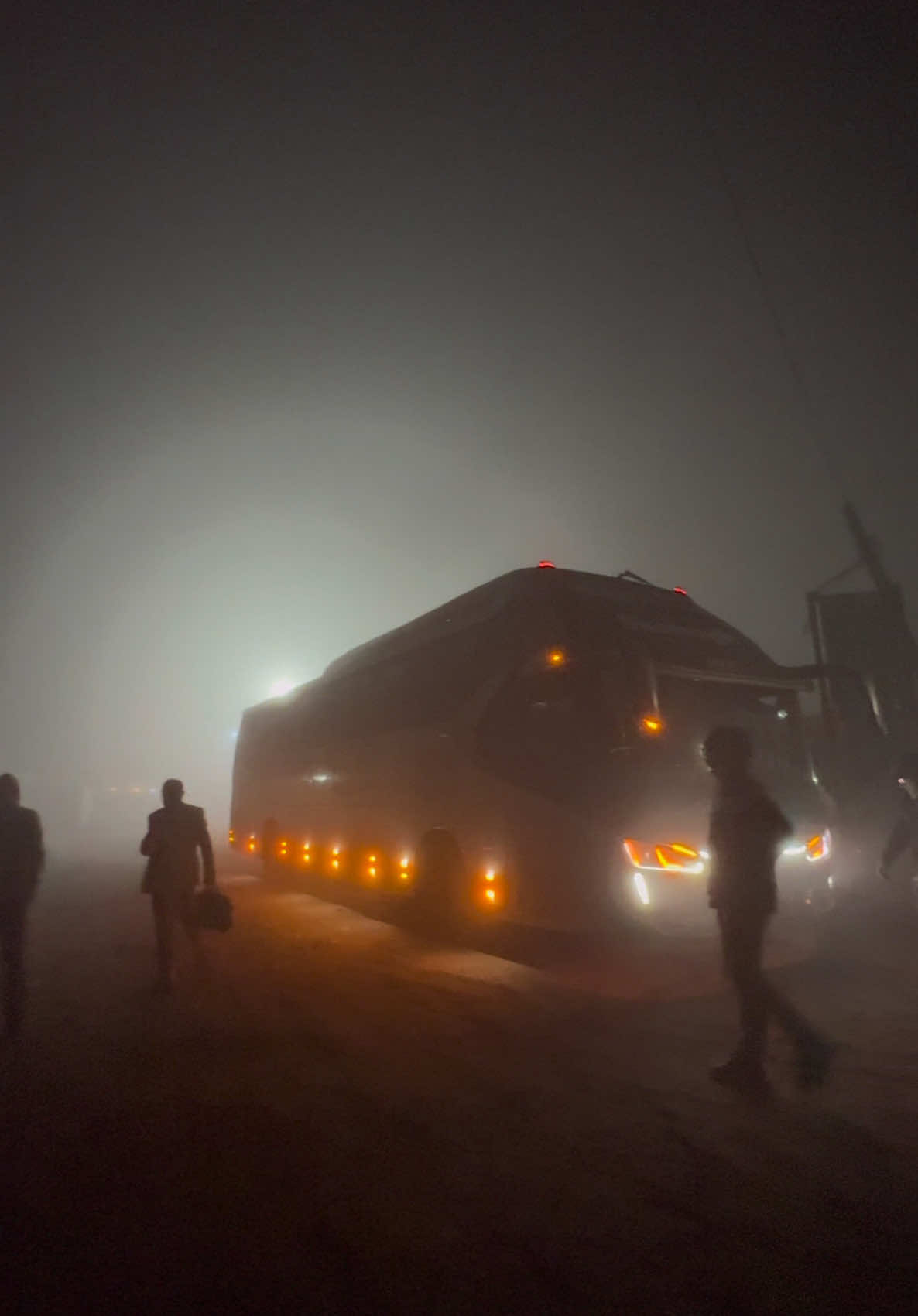 কত ডিগ্রি চলে? 🥶       #faridpur #highway #foggy #night #ফরিদপুর #highwayrestaurant #chowgacha #চৌগাছা #নারিকেলজিঞ্জিরা #যশোর #রাস্তা #রোড #গাছ #jashore #গদখালি #benapoleexpress #ট্রেন #খেজুর #রস #sky #আকাশ #northbadda #road #winter #শীত #sunnyday #ইসকন #isckon #khilkhet #kuril #lakecity #কুড়িল #লেকসিটি #কুর্মিটোলা #jahangirnagar #জাহাঙ্গীরনগরবিশ্ববিদ্যালয় #pinkcity #cinematic #ultrawide #town #westin #পিংকসিটি #সড়ক #village #বর্ডার #shohaghparibahanpvtltd #সোহাগ_পরিবহন #testmatch #benapoleborder #পৌরগেট_বেনাপোল #বর্ডার #village #শাপলা #চট্রগাম #brishti #dji #বরিশাল #উত্তরা #দিয়াবাড়ি #diyabari #kashful #কাশফুল #rain #rainyday #ঢাকা_মাওয়া_হাইওয়ে_এক্সপ্রেস #মাওয়াঘাট #padma #podda #poddashetu #পদ্মা_সেতু #mohakhali #মহাখালী #আমতলী #মেট্রোরেল #metrorail #আগারগাঁও #agargaon #আগুন #জনপ্রসাশন #সাজেক #শিবির #shibir #মেরিনড্রাইভ_কক্সবাজার #কক্সবাজার #পাহাড়ি_মানুষ  #বান্দরবান #তোফাজ্জল #coxsbazar #himchari #হিমছড়ি #iphone16 #iphone16promax #samsungs24ultra #s24ultra #pixel9 #bus #bdbuslover #carlover #bdcar #markii #kuril #flyover #expressway #শেরপুর #sherpur #dhakaexpressway #mrt1 #undermetro #পাতাল_রেল #এলিভেটেডএক্সপ্রেসওয়ে #mumbai #মুম্বাই #মুরুব্বি_মুরুব্বি_উহু_হুহুহু #মুরব্বি #আমাকেক্ষমাকরেদাও #ডিজে #গাজীপুরসাপোর্টগ্রুপ #murubbi #25k #onlineincome  #rain #মূহুর্তটা #মেট্রোরেল #কাউয়া_কাদের #মেজর_জিয়া #ঢাকাবিমানবন্দর #বিমানবন্দর #বিমান #dhakaairport #3rdterminal #bangabandhu #ট্যুর #হানিফ #সোহাগ_পরিবহন #ena #enatransport #hanifbus #shohaghparibahanpvtltd #প্রকৃতি #লিটনদাস #মুশফিক #mujib #hindu #মুজিব #হিন্দু #ছাত্রলীগ #গেইট #গেট #তিস্তা #ইলিশ #naturevibes #droneview #droneshot #গ্রাম #ড্রোনশট #ড্রোন #morning #flood #বন্যা #পানি #ইন্ডিয়া #ফারাজ_করিম_চৌধুরী #কুমিল্লা #সিলেট #মামলা #rab #khichuri #খিচুড়ী #খিচুড়ি #বৃষ্টি #ওয়েদার #বন্যা #আরএসফাহিম #rsfahimchowdhury #moon #moonlight #রাত #চাদ #তারা #মেঘ #বৃষ্টিরখবর #plane #biman #পাচার #টাকা #taka #tk #cricket #tawhidafridi #তৌহিদ_আফ্রিদি #tamim #tamimiqbal #asif #75 #ডটবাবা #ভুয়া #300feet #viralroad #300feet #৩০০_ফিট❤❤ #পূর্বাচল। #jamunatv #dbharun #jamuna_future_park #যমুনা_নিউজ #যমুনাফিউচারপার্ক #বসুন্ধরা #আবাসিক #সাকিবআলহাসান #সাকিব #shakib #shakibalhasan75🇧🇩 #usa #usa_tiktok #notunbazar #usaembassy #traffic #gulshan #gulshan1 #gulshan2 #genz #student #studens #control #ট্রাফিক #ছাত্রদল #ছাত্র #আবুসাইদ  #আবুসাঈদ #মোদী #মোদি #হাসিনা #১৫আগস্ট #৫আগষ্ট #স্বাধীন_বাংলাদেশ #night #nightview #sky #dhakanight #biman_lover✈️✈️ #bd #badda #পাইলট #কারফিউ #শাটডাউন #ব্লক #nsu #nsuuniversity #basundhara #privateuniversity #dhaka #roof #linkroad #কোটা #আন্দোলন #ঢাকা #বাড্ডা #শহর #ওয়েদার #foryo #foryou #foryoupage #foryourpage #foru #viral #viraltiktokvideo #trending #trendingvideo #song #hindisong #iphone15promaxvideo #zoom #iphone15max #ভাইরাল #rab #police #পুলিশ #মারামারি #ভাইরাল_করে_দাও #ফরইউ #সেনাবাহিনী #কারফিউ #শাটডাউন #ব্র‍্যাক #brac #bracuniversity #quota #hasina #sheikhhasina #metrorail #ফরইউতে_দেখতে_চাই #google #googlepixel #ভ্রমন #টহল #আনসার #tigergroup #টাইগার_গ্রুপ🐯#ছোট #ছোটইউজারগ্রুপ #jbl #jblflip6 #hpprobook #hplaptop #bluetoothspeaker #fyp #26september #hamsterkombat #hamster #payment #weather #weatherdemand #grameenphone #gp #skitto #গ্রামীনফোন #banvsind #bangladeshvsindia #bangladeshsouthafrica #বাংলাদেশবনামআফ্রিকা #ফেনী #du #dhakauniversity #ঢাকাবিশ্ববিদ্যালয় #পিটিয়ে #অবসর #retired #shakibian #সাকিবিয়ান #boat #হাতিরঝিল #উপদেষ্টা #গার্মেন্টস #ইউনুস 