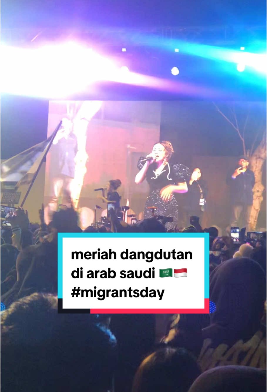 Dangdutan di Arab saudi ‼️ #riyadh #arabsaudi #imigrantsday #kbri #kbririyadh #indonesiaembassy #tki #pmi #tkiarabsaudi #tkiindonesia #tkiriyadh #kerjaluarnegeri #lowongankerja #lokertki #infoarabsaudi #beritaarabsaudi #updatearabsaudi 