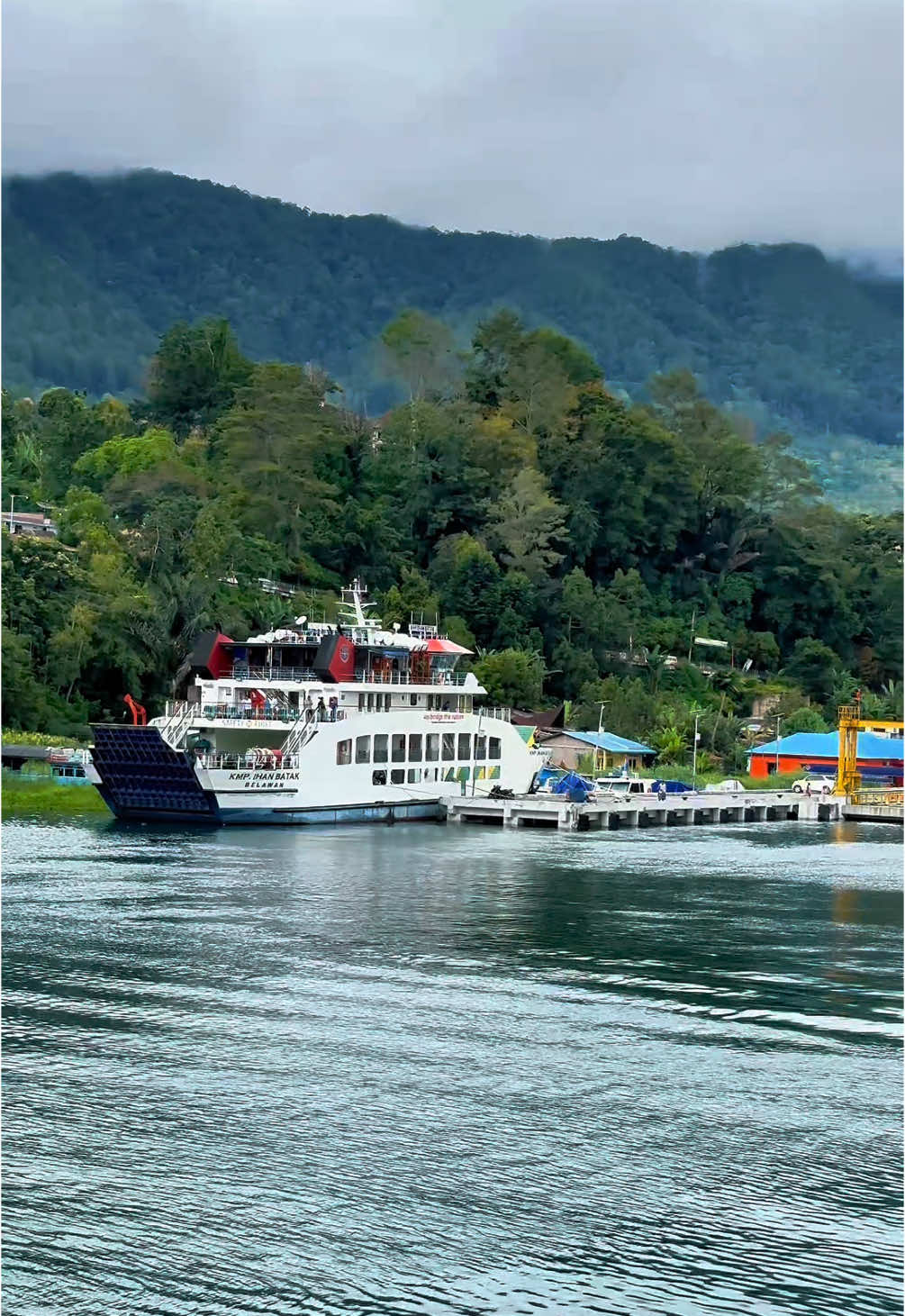 Tahun baru sudah mulai dekat, jadi sudah ada rencana belum ?? 📍Pelabuhan Ajibata #danautoba #parapat #samosir #wisatasumut #sumut #fyp #fypシ #tiktok #viral 