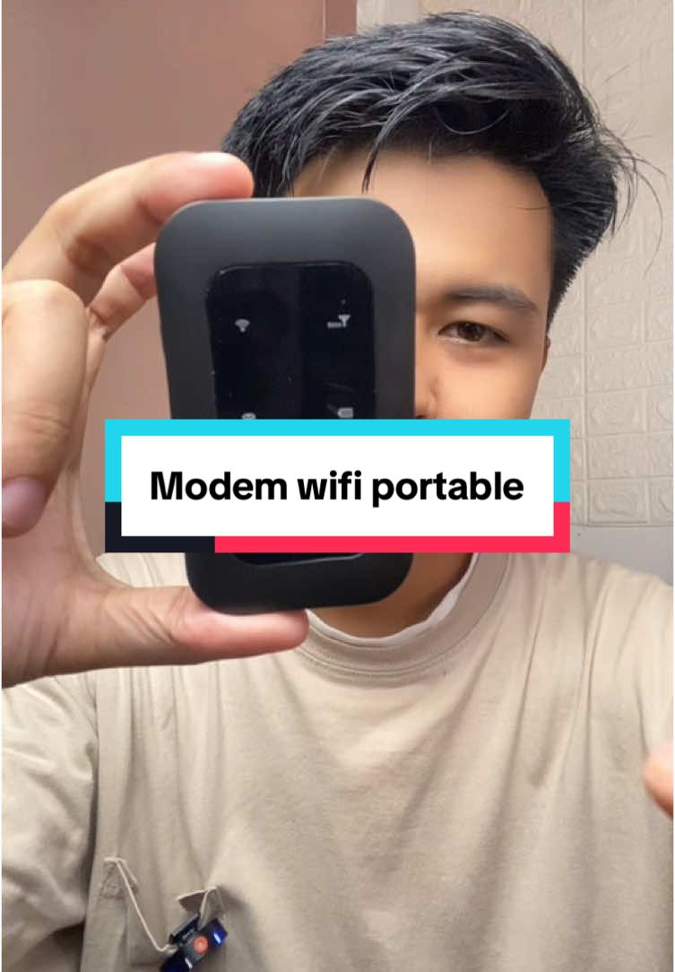 Internet Lebih Cepat dengan modem wifi H806 Wireless Router Nikmati akses internet super cepat hingga 150 Mbps dengan mifi H806. Router ini dirancang untuk mendukung jaringan 4G dan 5G, memberikan Anda koneksi stabil di mana saja. Cocok digunakan sebagai repeater untuk memperluas jangkauan WiFi. Desainnya yang ringkas membuatnya mudah dibawa ke mana saja. #modem #modemwifi #mifi #wifi 