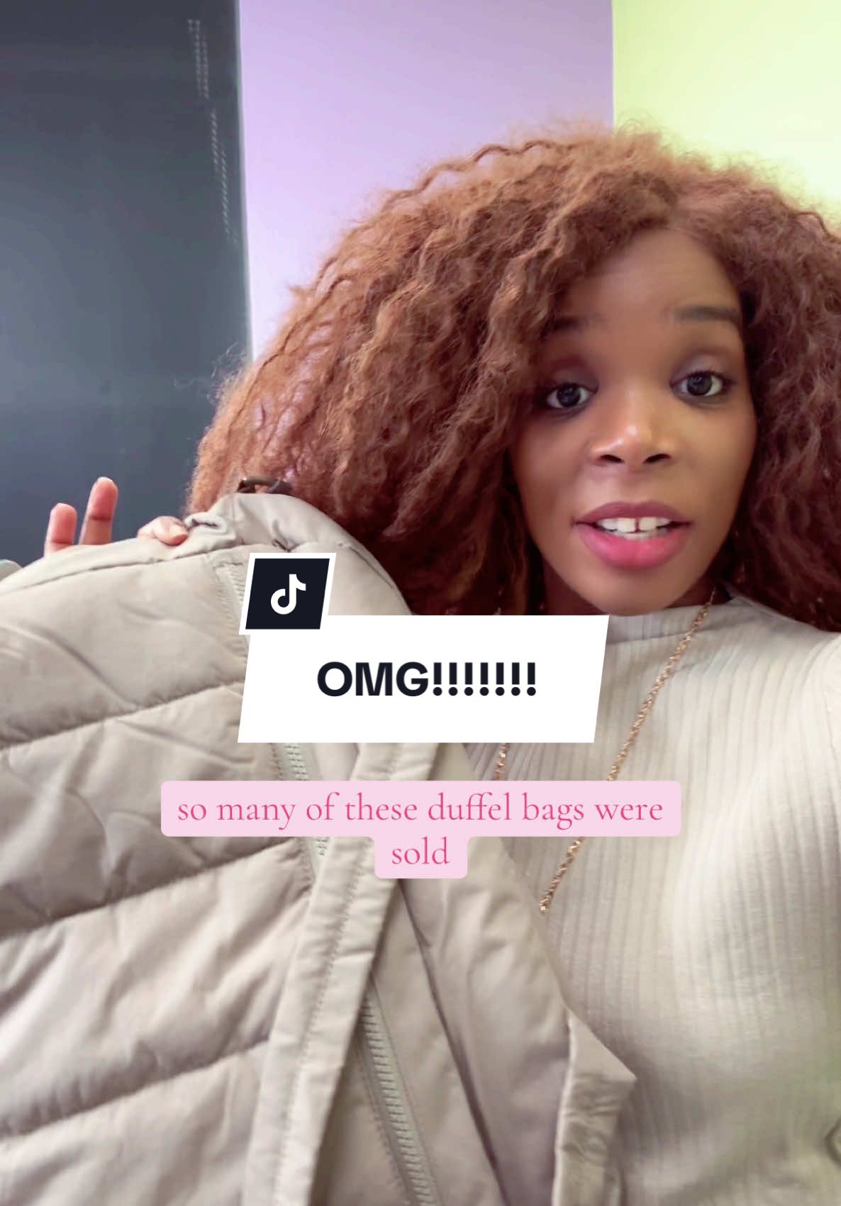 OMG our live stays booming! Come to our next live!! 4PM PST! #fashiontiktok #bags #bag #bagsmart 