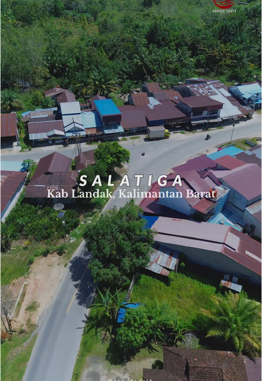 Yang SALATIGA yok ramaikan Untuk yang mau kampung halaman di bikin video silahkan komen dan kasi alamat lengkap ny ya 🙏🏻 #borneoearth #borneoearthofficial #landak #kalimantan #borneo #kalimantanbarat #westborneo #rindurumah #kampunghalaman #salatiga 