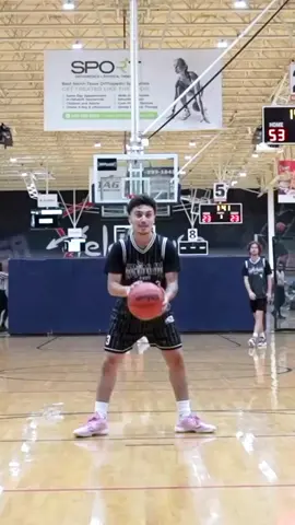 Get this guy a NBA contract 😭#hoopers #basketball #leaguetiktok #funnyvideo #freethrow #sports #basketballtiktok #basketballplayer #basketballchallenge #athlete #fyp 