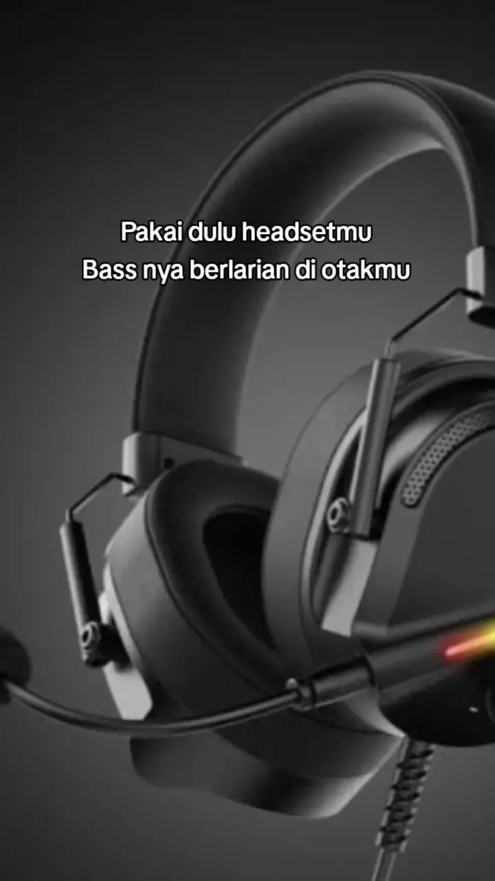 Pakai headsetmu kawan dengarkan suara bass nya #bass #sound #fyp #headset 