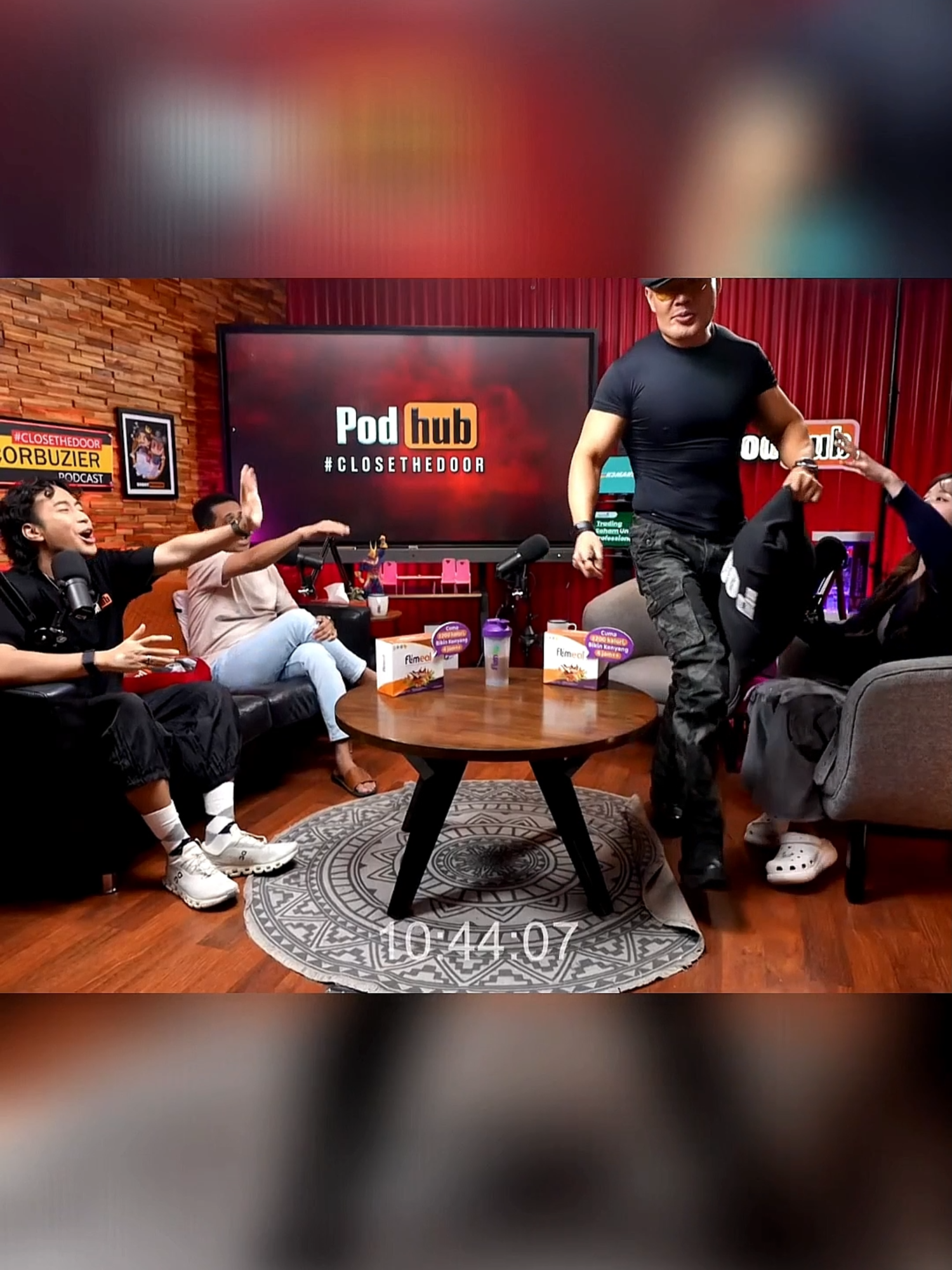 Habib Jafar- Lu kalau mau Fitnes ke GYM tapi kalau Fitnah KEJAM 😱🫂 Sc: YT Deddy Corbuzier - Podhub #podcasts #podcastclips #habibjafar #vior #podhub #fyp