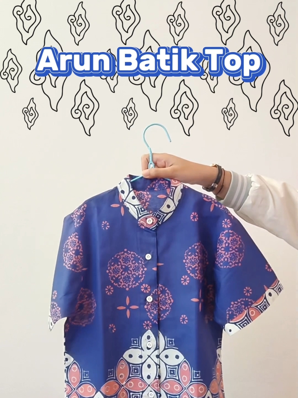 Moms lagi cari atasan batik untuk si kecil? Nih aku tunjukin, Arun Batik Set ✨. Dengan desain cantik dan nyaman! Dibuat dari bahan Premium Cotton, bikin si kecil tampil stylish dan nyaman seharian👦🏻💙 #batik #batikindonesia #ootdbatik #ootdkidsfashion #ootdanakcowok #bajuanak #ootdanak #ootdkids #batikanak 