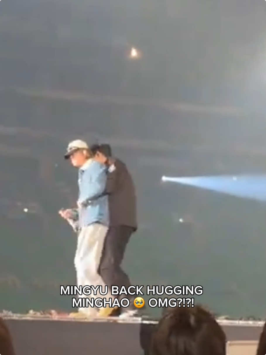 yung back hug talaga 🥹 how to be hao hihi… ctto #mingyu #minghao #the8 #gyuhao #svt #seventeen #seventeen17_official #kpop #kpopfyp #fyp #foryou 